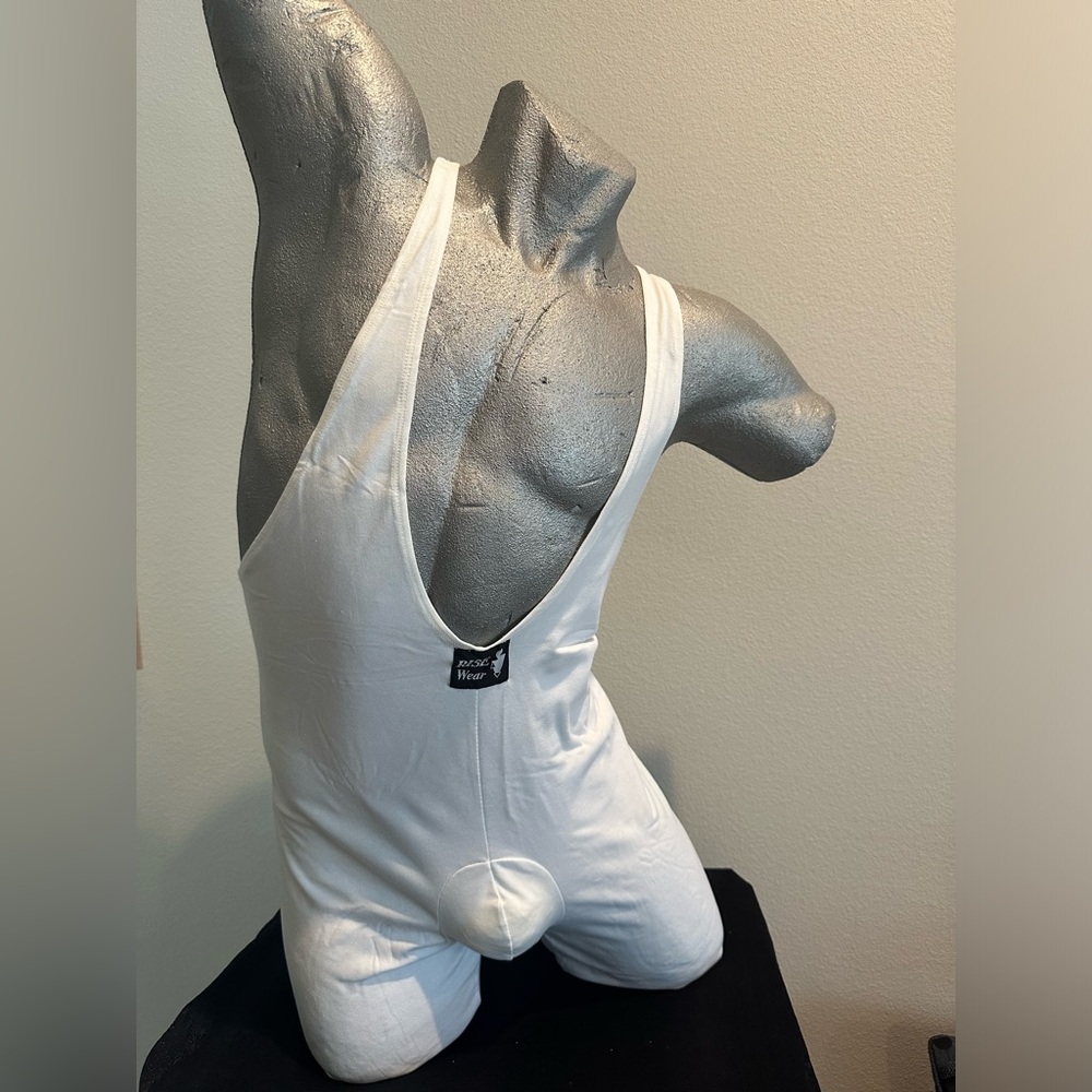RISEWear Body Suit w Pouch R729B